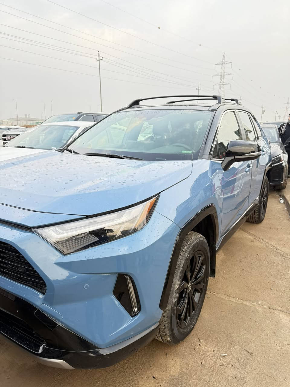 السلام عليكم
راف فور xse 2024 هايبرد فول مواصفات 1/1 اعلى فئة
TOYOTA RAV4, XSE 2024

ماشية 9.000 مايل(( السياره كلين ))

بانوراما .. كامرات 5 +

شاشة جيبرة سستم صوت JBL

جنطة كهرباء تنفتح تلقائي عند الاقتراب بالرجل

تدفئة كشنات تدفئة ستيرن

بصمة كشن كهرباء وباقي مواصفات الفول

السيارة حادثها  كلش خفيف طخه بالدعاميه الاماميه 

((السياره كلين بدون صبغ بدون تبديل بدون ايرباك ))

جديدة السيارة كلش نظيفة وبدون ملاحظات

وبدون اي نقص وتم تغليف السيارة بالنقل للحماية

السعر31،000 بيها مجال بسيط

مكان السيارة بغداد ورقم السيارة اربيل  شبه مميز 

سياره صارلها اسبوع من داخله للعراق

للتواصل ***********
