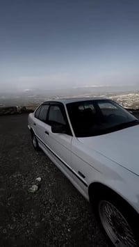 بي ام دبليو ٥٢٥ • ١٩٩٥ • فول جير عادي