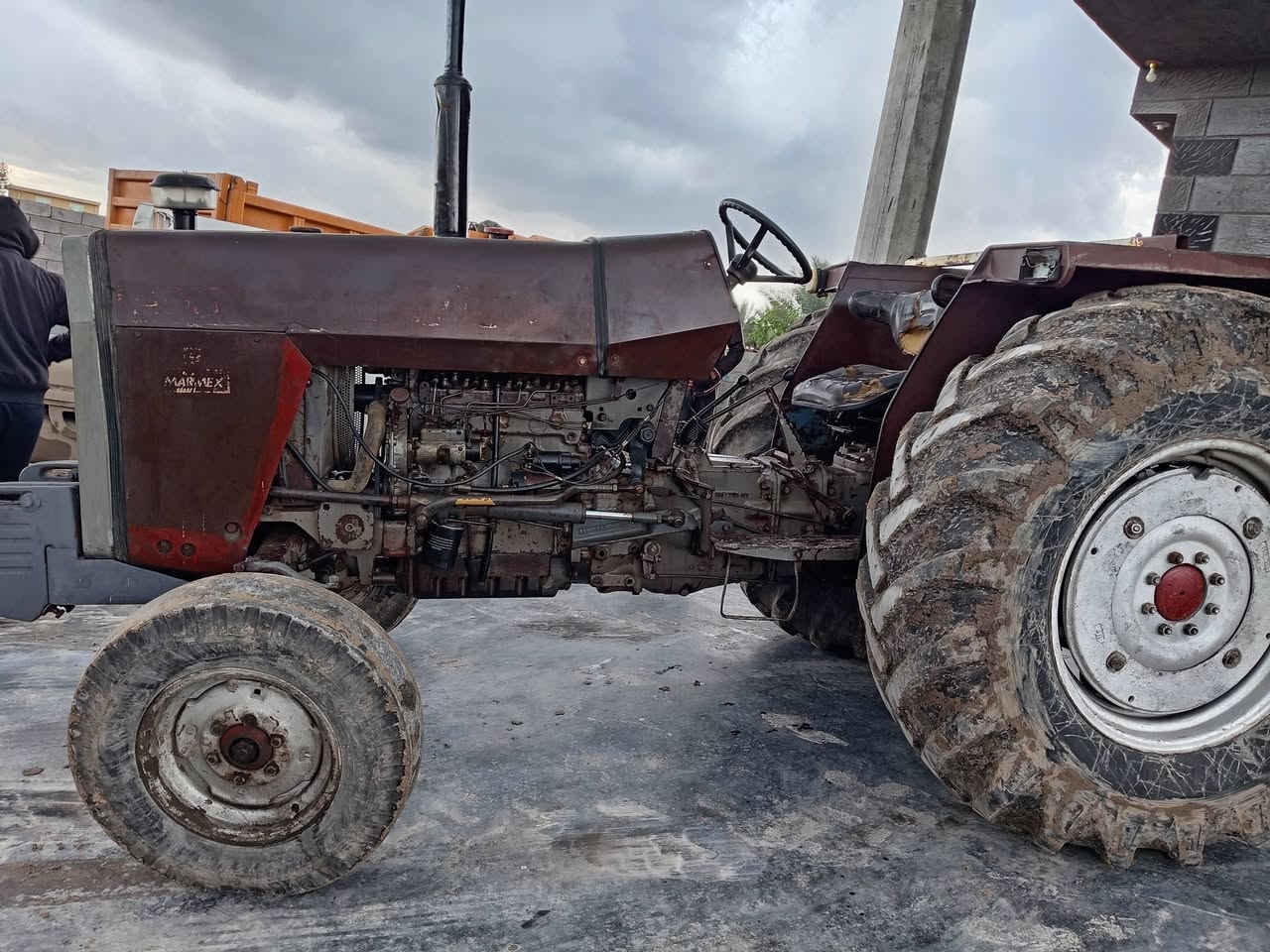 سلام عليكم للبيع حجم 90 ***********
