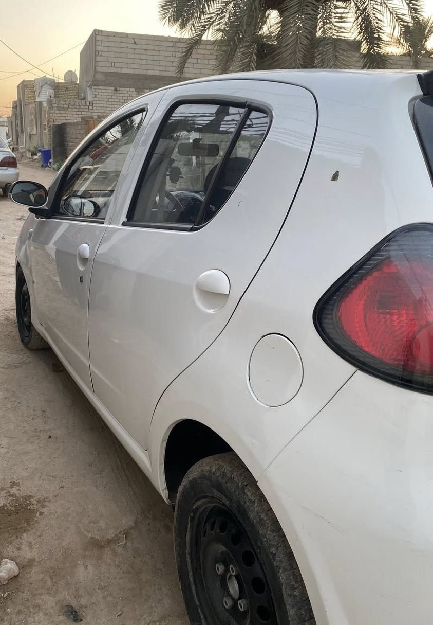 باندا ٢٠١٣ للبيع رقم نجف هزه جديده بيها رشات صبغ اثر دحجات بدون داخل السعر ٤٠ وبيها مجال قليل 
للاستفسار ‭  ٠٧٨٣ ٤٩٦ ٦٧٦٠‬
