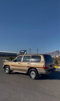 ٢٠٠١ • ٦ سلندر • جير عادي