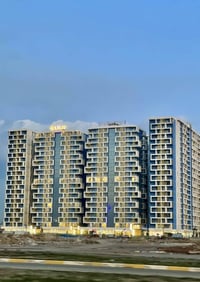 شقة ١+١ • ٧٧م • شارع ١٢٠