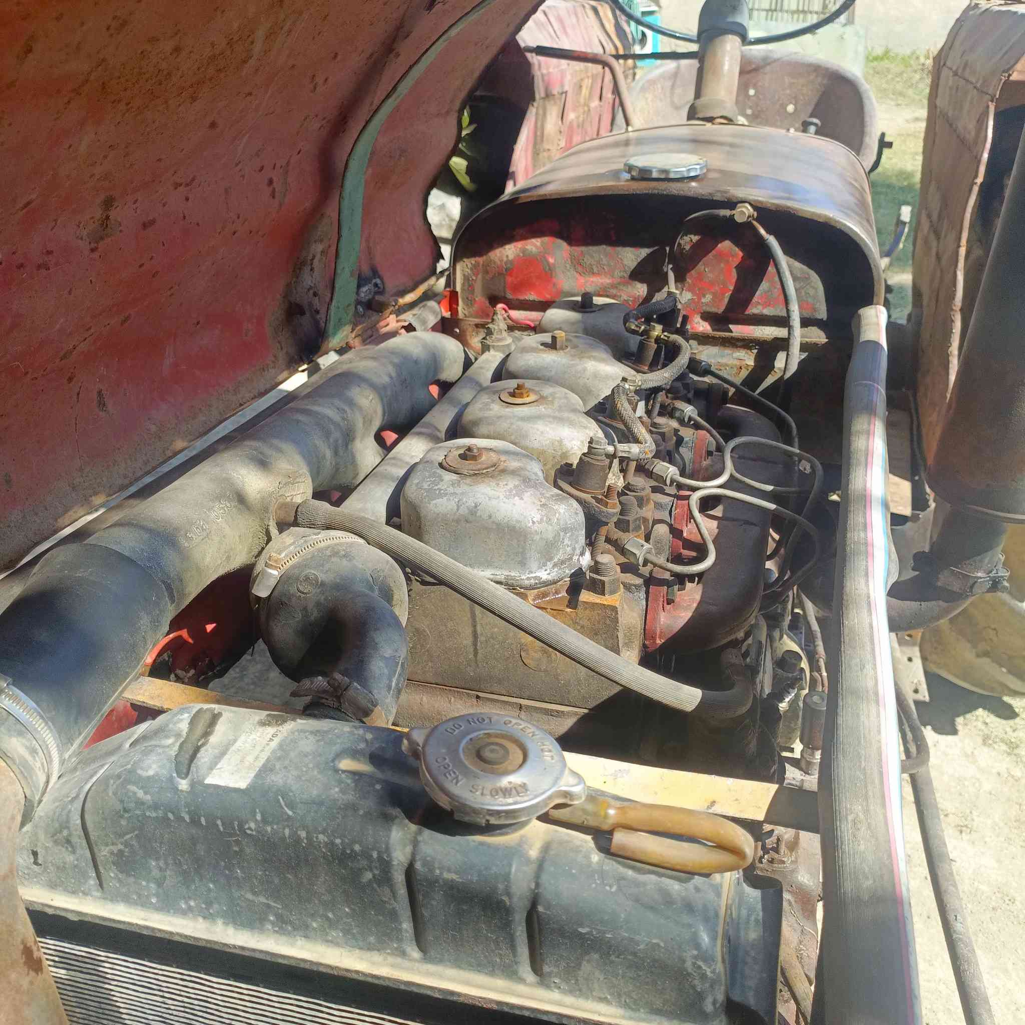 اللبيع عنتر 71موديل84شقاله اكسن وهودرليك وكير ومحرك وصدر/***********/سعر 3300بغداد اليوسفيه
