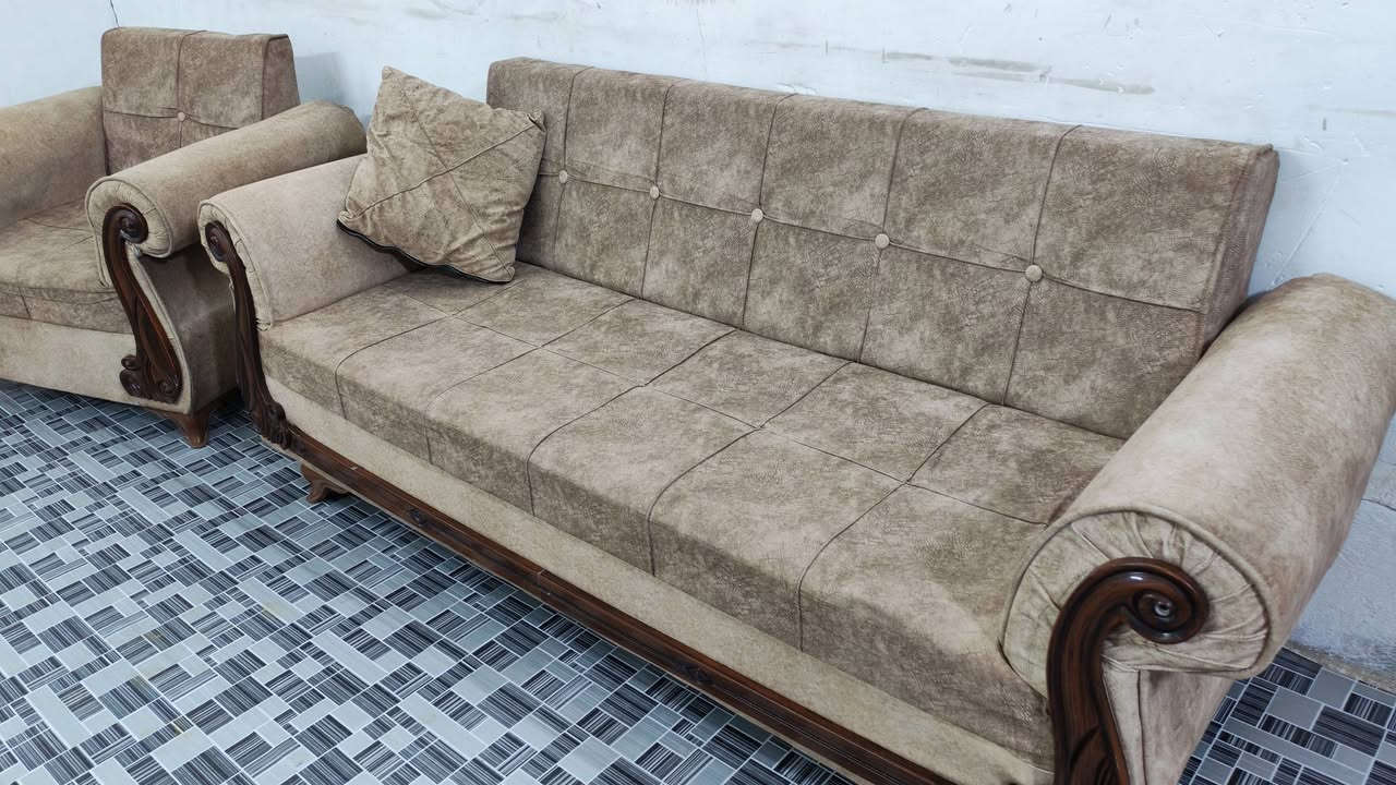 تخم للبيع تزكام بلوك اسود كلش نضيف 10 مقاعد السعر 275 العنوان كربلاء حي العامل يوجد توصيل داخل كربلاء الستفسار ***********
