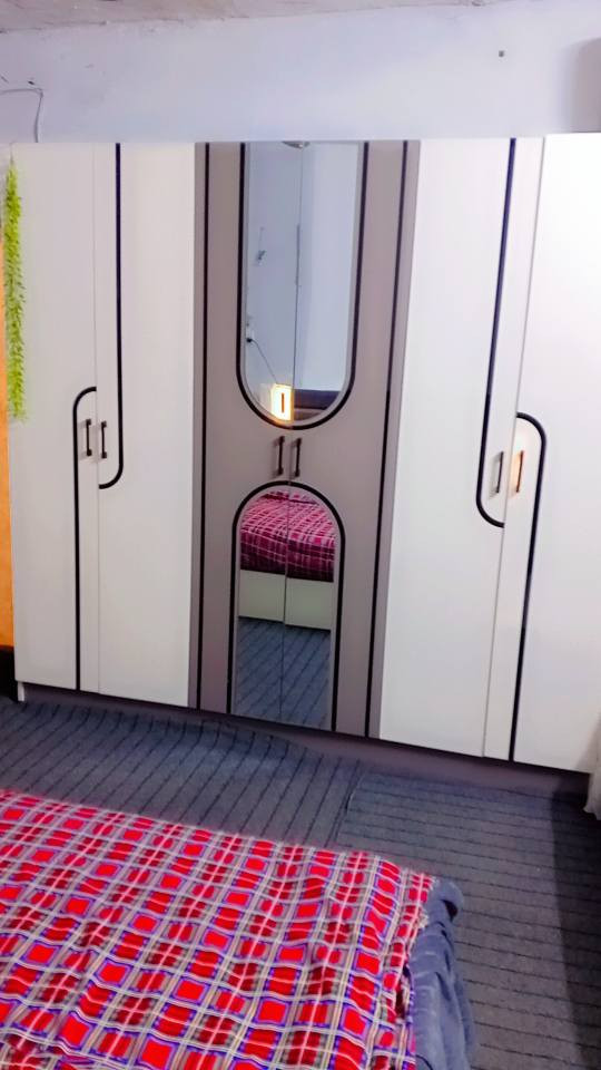 غرفة تركبا للبيع استخدام اشهر  
بيهة ملاحضات  الصوماية الحديد بيهة ضرر ومصلحهة ...او الخشبة البرغي بيهة ضرر بغداد البلديات 
الغرفة ماخذهة ٦٠٠. نزلت من السعر بسبب الضرر بغداد, العراق


**إذا كنت صاحب هذا الإعلان وتريد حذفه لأي سبب، رجاءا أرسل رسالة إلى الدعم الفني**