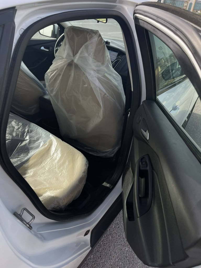 السلام عليكم للبيع فورد فوكس وارد امريكا قطعتين صبغ 
فول مواصفات داخل 7الوان 
بيع او مراوس 
محرك 2000المرغوب 
سياره حلوه و غراضه رخيصه 
السعر 94$
بسمي تحويل مباشر الرقم الجديد
***********رقم صاحب السياره بغداد, العراق
