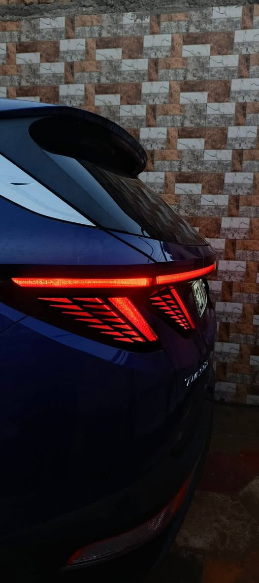 السلام عليكم توسان للبيع  وارد أمريكي موديل 2023 حادث جاملغ بدون لغد وشواصي مكفوله بدون ايرباك رقم أربيل تحويل ثاني يوم سياره جديده التفاصيل داخل الصور رقم الشاصي موجود السياره مرقمه وجاهزه جديده زيرو السعر 175  بدون عمله المواصفات هاترك جنطة كهرباء فور ويل لايت اربع عدسات بصمة وبصمة أحتياط سيارة شرط الفحص والسونار 

***********

*********** حمزة, القادسية
