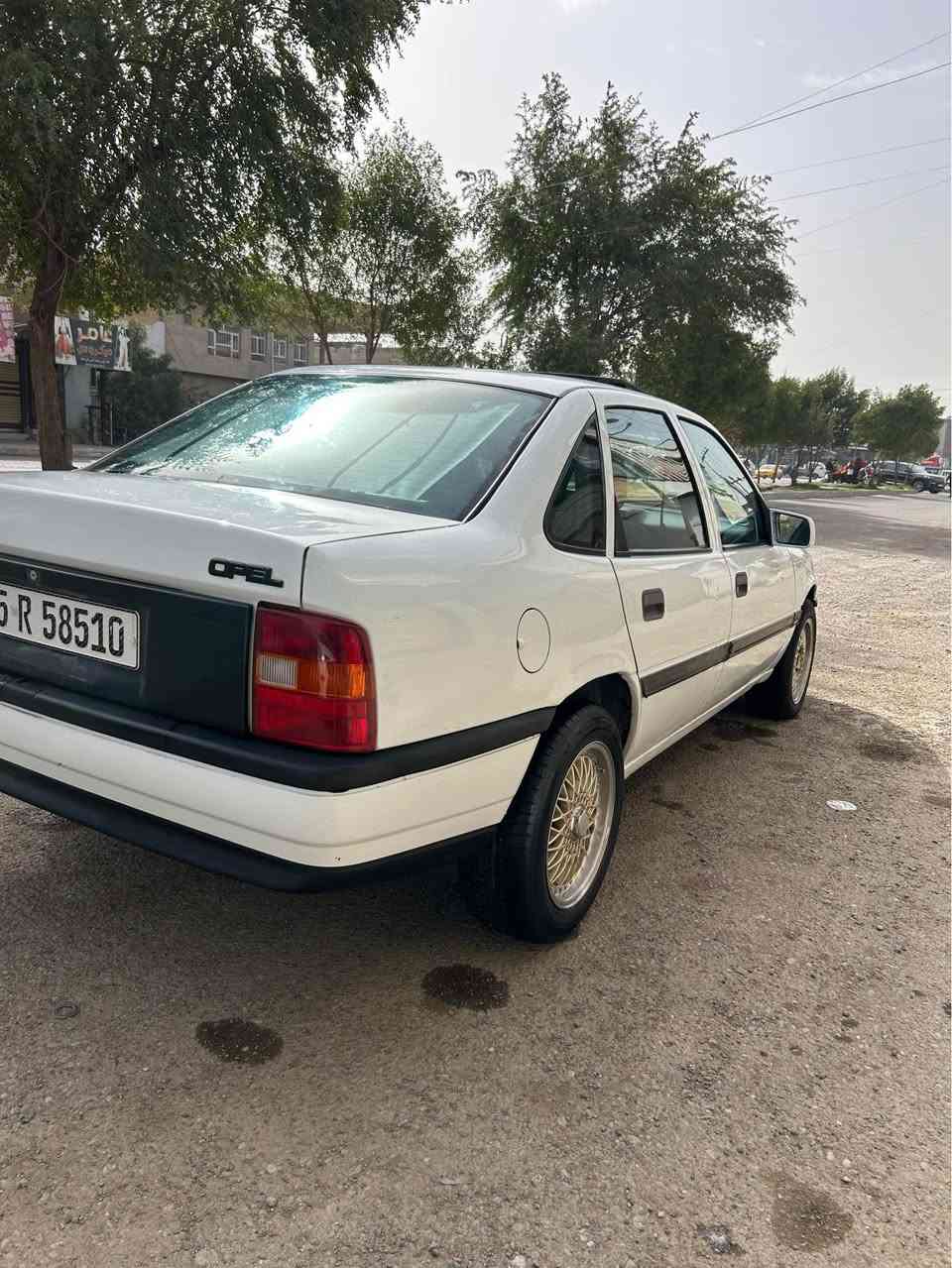 اوبل فكتره 
موديل 1991
محرك حاويه 2000
كير اوتماتيك 
دفتر بازين 
رقم كركوك إنكليزي 
رقم هزه سنويه كله جديد او بسمي 2031 
تخم ويل BBS
بدون ضربه بدون صبغ 
ABS بريك 
صدر امامي خلفي جديد 
غرفه السياره كله بلادي شركه 
مكان السياره كركوك 
الاستفسار على الرقم 0/7/7/1/9/6/8/0/0/3/4 كركوك, العراق


**إذا كنت صاحب هذا الإعلان وتريد حذفه لأي سبب، رجاءا أرسل رسالة إلى الدعم الفني**