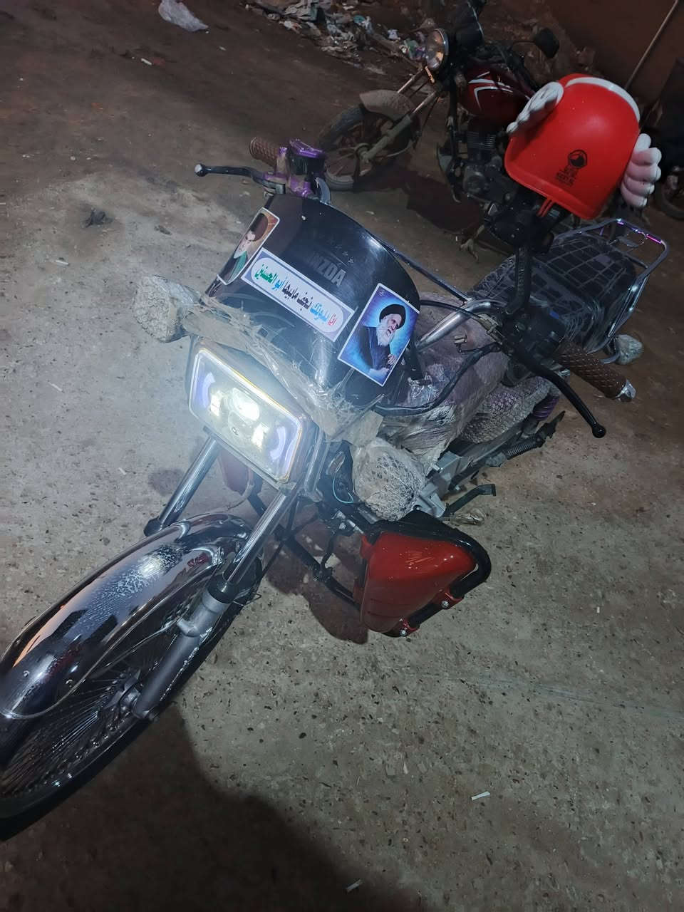 سلام عليكم درجة تايكر ختم سونك الاصلي 
اوراق سكنر كرتون سعر 700وبيه مجال قليل 
اي ستفسار تصال على رقم ***********
