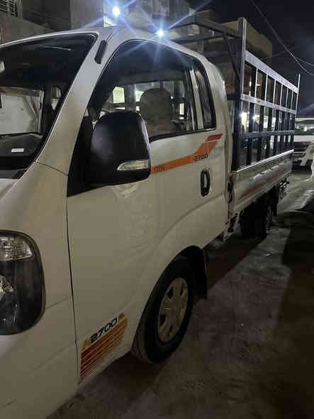 سلام عليكم كيه عموشه موديل ٢٠١٩باسمي جديده مابيه اي ضرر محرك ٢٧٠٠سياره تبريد تدفىه شغالات محرك خير من الله سياره جاهزه وكامله مكاني البياع  سعرها ١٢٠ رقم ***********
