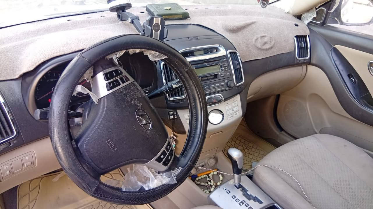 السلام عليكم البيت النترا موديل 2008 خليجي محرك 1600 دكشن عالي سعر 85 سونار موجود للتواصل هاتف واتساب‏‪***********‬‏ بغداد الشعله السلاميات

