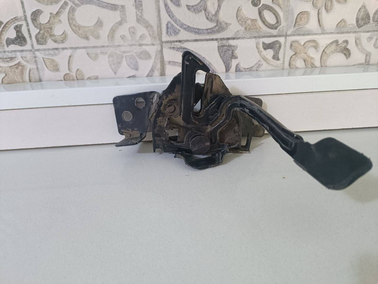 للبيع لحيه مال دعاميه اماميه توسان وقفل بنيد وكرات مال بروجكترات وكفر فوق القفل السعر ٣٥مكاني بغداد الجديده ***********
