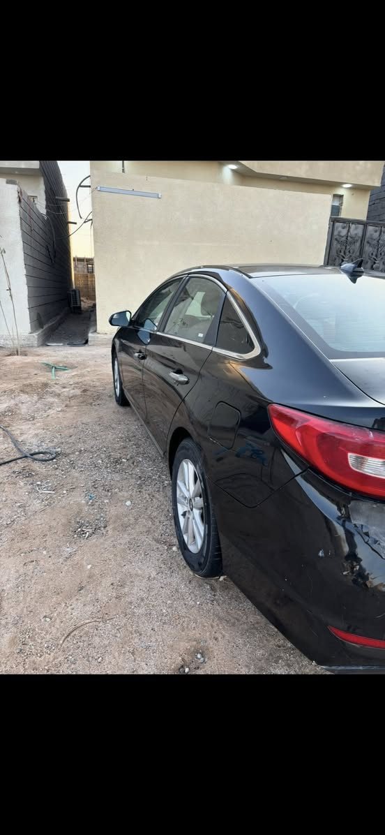 السلام عليكم سوناتا ٢٠١٥وارد امريكي ضربتها بامريكا خشم البنيد والمدكر جهه السايق تبديل مدكر بدون دواخل والجهه اليمنه تبديل بابين هنا بالعراق ليبل واحد نفس لون فقط تبديل بدون صبغ كير محرك تبريد كلشي شغال علمآ محركات الgdiكلهن ينقصن مكاني البصره الزبير سعرها ١٠٠وبيها مجال *********** رقمها ذي قار باسمي
