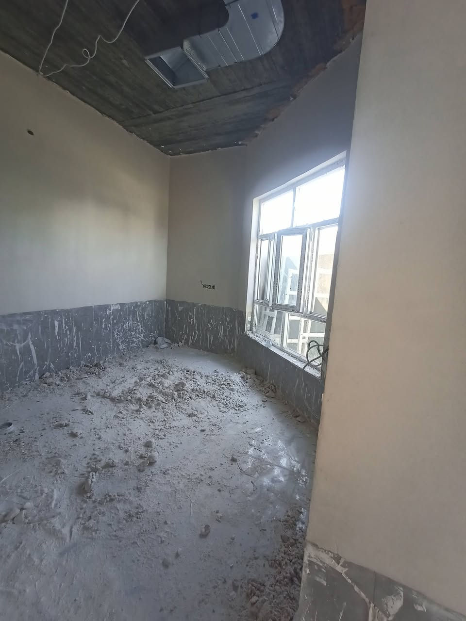 سلام وعليكم اصطه بياض من الموصل متواجد في كركوك شغل نضيف ودرجه اولى شرط طبگ مسطره بسعر مناسب
***********
