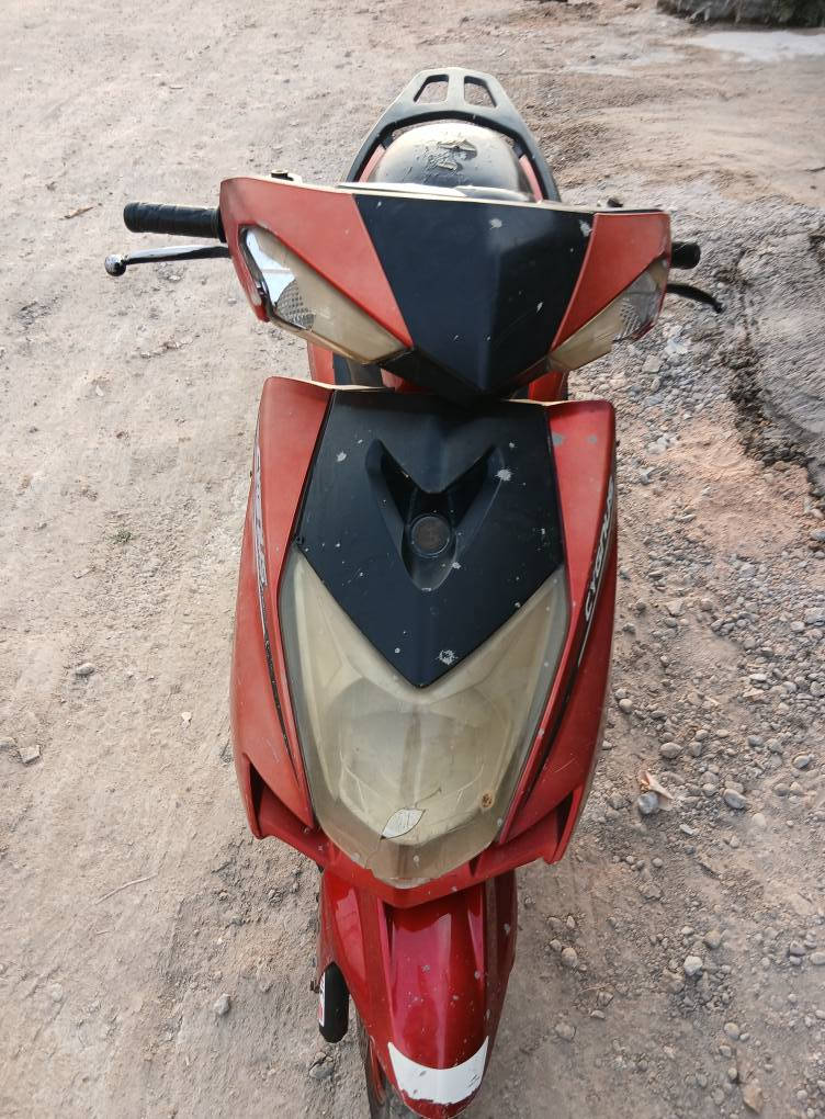 السلام عليكم سكنز للبيع شغاله السعر (٢٠٠)الف وبيها مجال للشراي مكاني حله مركز المدينة رقمي (***********)
