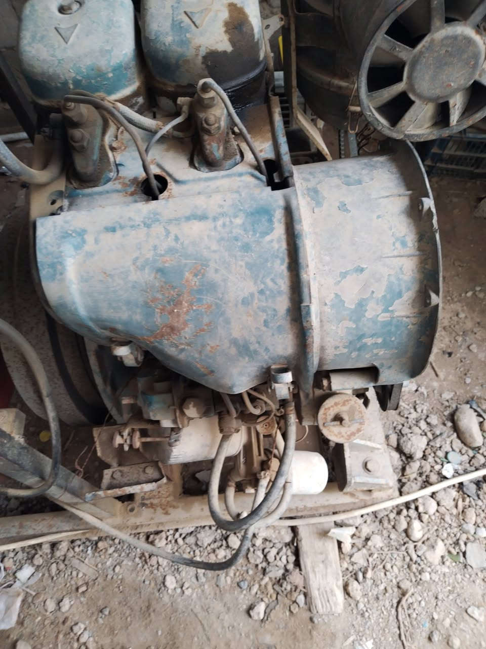 مولد دويز للبيع 15 كيفي شغال كامل خير  من  الله. كنعان 
الاتصال
***********
