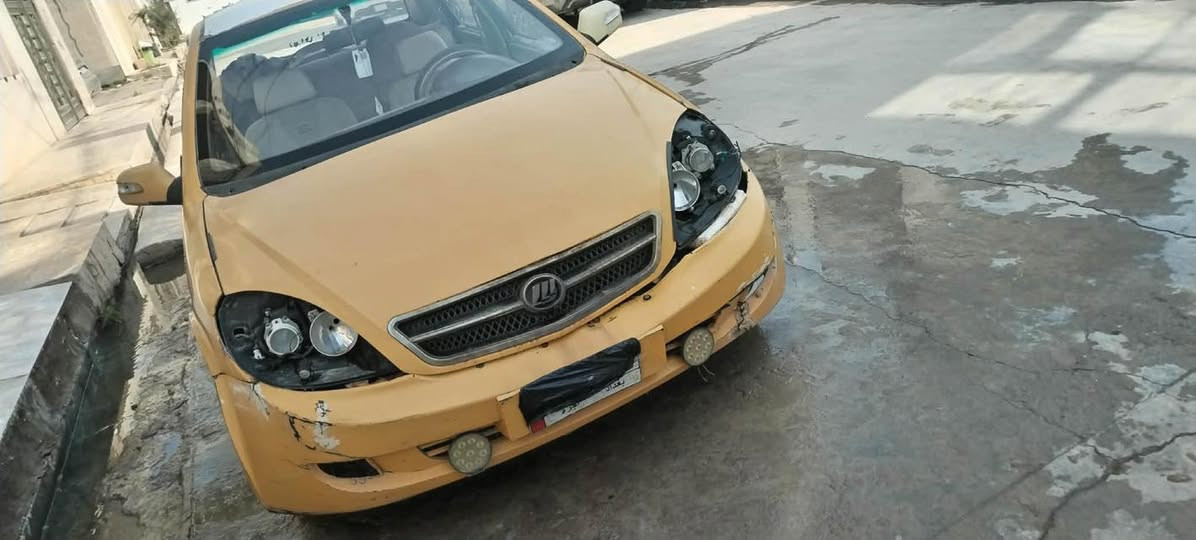 سلام عليكم للبيع
ليفان520 صندوق
2010 مابيها كوبون
مكينه معمر جديد طخم تايرات جديد  
السعر 20 وبيها مجال بسيط  للاستفسار اتصل
 بي واتساب ***********
