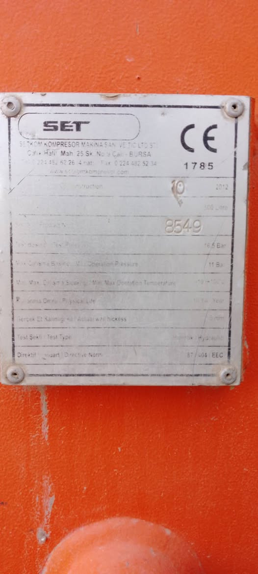 🔥 خزان هواء / كمبريسر SET تركي أصلي للبيع 🔥
✔️ صناعة تركية – شركة SET
✔️ سعة كبيرة 500 لتر
✔️ ضغط تشغيل 6.5 بار (يتحمل حتى 11 بار)
✔️ سماكة خزان قوية 5 ملم
✔️ فحص هيدروليكي + علامة CE
✔️ نظيف وجاهز للعمل
✔️ مناسب للورش، المصانع، والأعمال الصناعية
📍 سنة الصنع: 2012
💰 السعر: مليون دينار
📞 للاستفسار والاتصال: ***********

