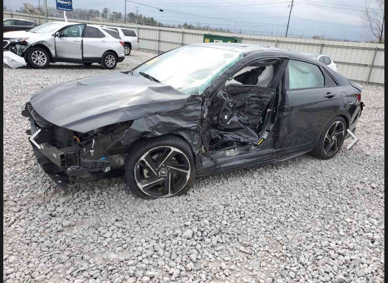 السلام عليكم
للبيع هونداي النترا N line 2023

فول مواصفات

فتحة سقف

تدفئة كشنات

بصمة أبواب + تشغيل عن بعد

‏‎رادار أمامي جانبي خلفي + تحديد مسار + مثبت سرعة ‏‎+ نقطة عمياء + فول تحكم ستيرن

3 انظمه قياده

كير DCT دبل كلج رياضي

جنطه ذكيه تفتح عند الاقتراب

مانع انزلاق

‏‎شاشة كبيرة تدعم كار بلي واندرويد اوتو

‏‎كامرة + ويل كب + لد نهاري

‏‎تحكم ستيرن فول+ كروز سرعة + دسك خلفي

سستم صوت مكون من 6 سماعات Bose + مكبر صوت داخلي يعني صوت عبالك كاعد بسينما

اوتو بريك يعني من تقترب من سيارة زايد توكف من وحدها + تحسس للازدحامات
رادار جانبي اذا كسرت ع احد السياره ترجع نفسها
يعني سياره متخليك تسوي حادث 😅

‏‎محرك 1600 تيربو دبل كلج يعني السيارة حرفيا طيارة

وبعد بيها مواصفات

السيارة حادثها جاملغ وباب السايق
وهنا بالعراق انطخت من وره صلحتها بس ماصبغتها واضح بالصورة
رقم الشاصي kmhlr4af8pu442391

السعر 155 الشراي فقط يتصل

للاستفسار واتساب او اتصال ***********

مكاني بغداد - القاهرة
