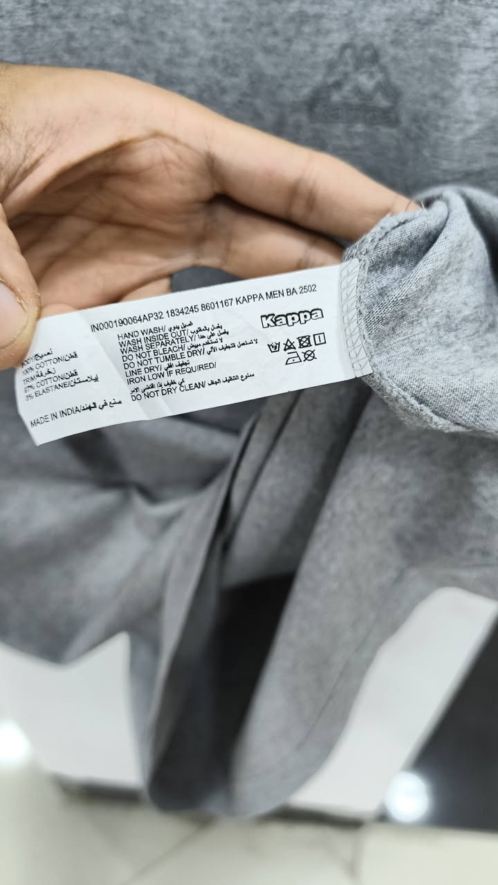 تيشيرت وكالة ماركة KAPPA
نظافة 💯  غير مستخدم
قياس 2XL
عرض التيشيرت 67 سم
السعر 15 الف
متوفر توصيل 5 🚗


**إذا كنت صاحب هذا الإعلان وتريد حذفه لأي سبب، رجاءا أرسل رسالة إلى الدعم الفني**