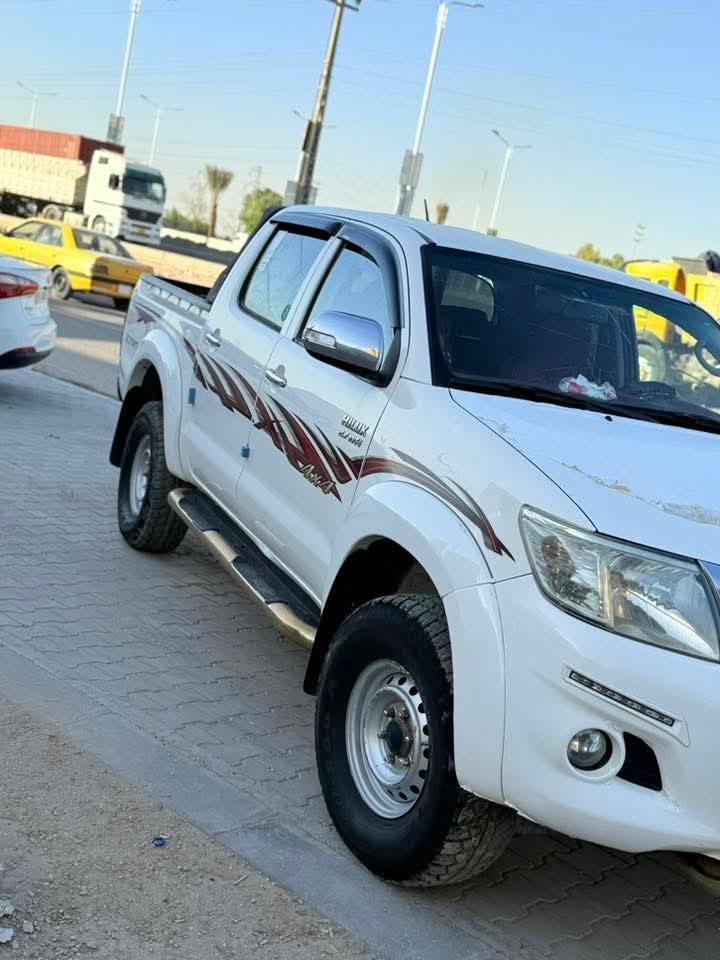 الهم صل على محمد وال محمد 
بيكم للبيع 2014 مكفولة رقم شمالي دهوك تريد وكاله تريد تحويل كير ومحرك وحداديه وتبريد وتدفئه وتخم تاير كله مكفول سونار موجود مكاني نجف رضويه مستعجل  سعر 200 وبيهه مجال قليل للاستفسار ***********
