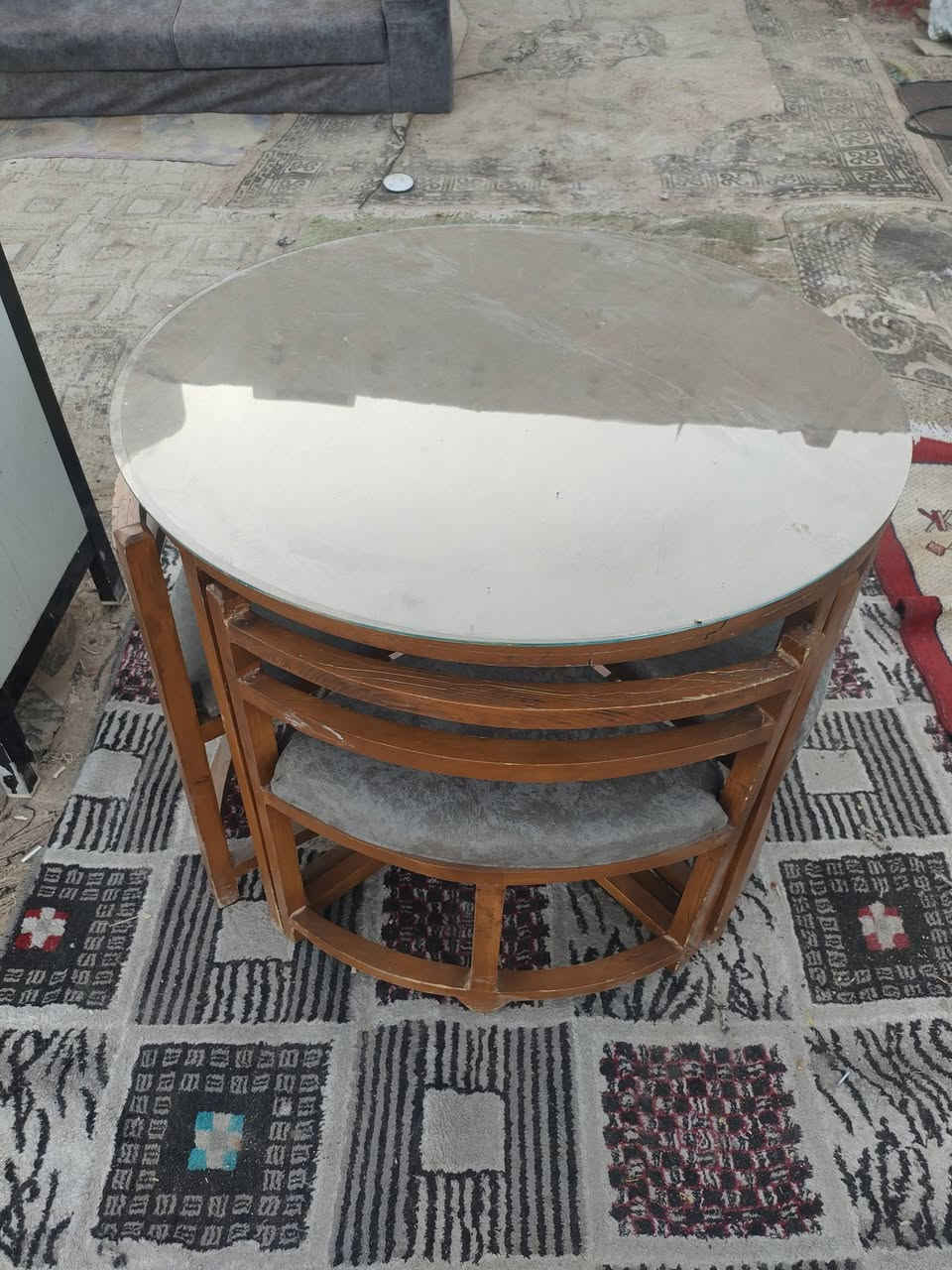 مجموعة غراض البيع مكاني نهايت حي اور سبع قصور شارع ابو علي يوجد توصيل داخل بغداد الاتصال بل رقم ***********
