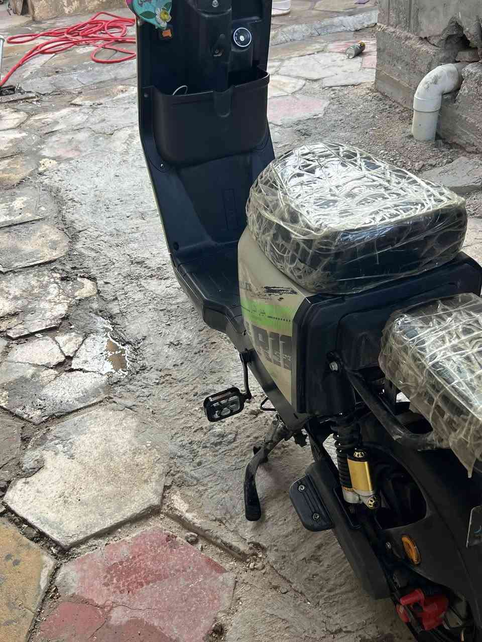 باسكل  شحن ار ١١ ربع نمر خمس بطاريات لكبار ٣٢ بير سعر ٦٢٥ بي مجال ***********
