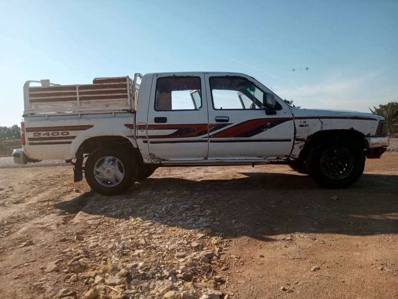 السلام عليكم ورحمه الله وبركاته اخوان سياره موديل 1994 تواير 4جدد مكينه گير كفالة خير من الله حداديه جديده  رقم ذي قار رقم الموبايل ***********الشراي يتصل
