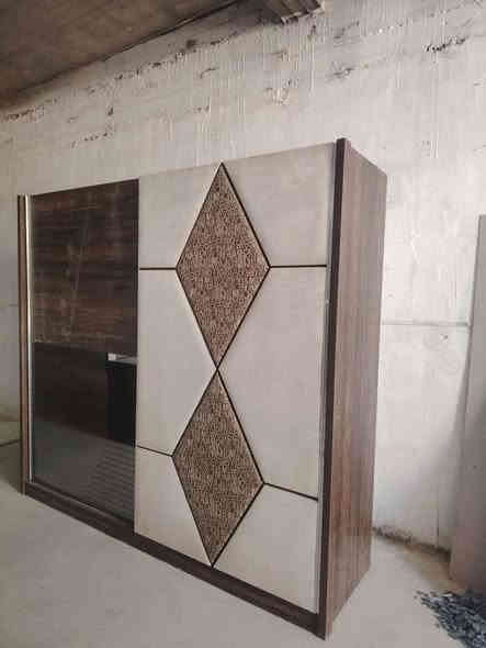 غرف نوم تركي ٦ قطعه نظفتها ٩٠٪ سعره ٣٥٠ بيها مجال إلي يريد يخابر عل رقم *********** كركوك
