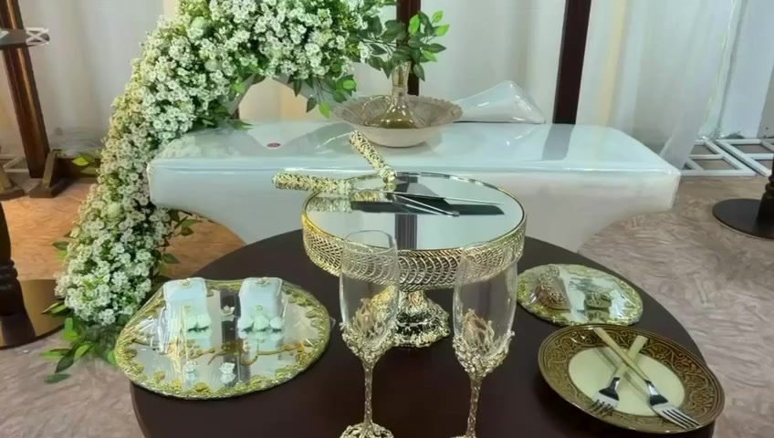 ✨ فيروز لتجهيز كافة المناسبات ✨
متوفر الآن حجوزات العيد
نوفر أجمل تصاميم الكوشات:
كوشة خطوبة • كوشة حنّة • كوشة أطفال • جادر خطوبة
بتنسيق أنيق وأسعار مناسبة
كما يتوفر تجهيز متكامل للمناسبات:
كراسي • صواني • ميز طعام • طبلة جاي • مغاسل
كراسي بيض • طبلات بيض
📍 العنوان: شارع العلوة قرب سيطرة الألبان القديمة
📞 للحجز والاستفسار:
***********
***********
📱 تواصل ويانا:
انستغرام / fairuz_333
تيكتوك / fairuz_333
احجز الآن قبل اكتمال المواعيد
فيروز..معكم في أجمل مناسباتكم
