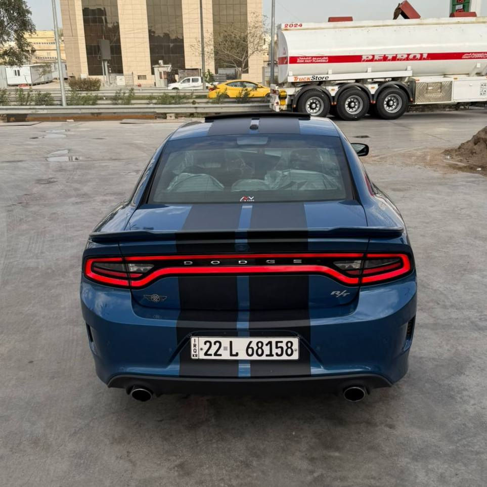 جارجر  2021 RT PLUS . ارتي بلاص  خليجي 
‏‎ وكاله هارلم 
‏‎(مكفوله من الصبغ و الضربة و التبديل ) 
‏‎المحرك : V8.  5.7L .
‏‎العداد : 34 الف . (جديده ) . 
‏‎سياره اي نقص ما بيهه بلاديه 
‏‎لون ازرق الجديد ⚜️
‏‎رقم اربيل جديد 

🟪 السعر  :: الطلب في التعليقات ويوصلك مباشرة ✍️ 📩

‏‎المواصفات :
‏‎* نسخة  RT PLUS
 ‏‎* رادار امامي
‏‎* نقطة عمياء . 
‏‎* حساسات خلفية . 
‏‎* رادار جانبي مع مانع تصادم.
‏‎* شاشه كبيرة مع نظام ملاحة نفكيشن GPS .
‏‎* سستم صوت الپاين مع سماعات بريميوم .
‏‎* ويل قياس 20 انج . 
‏‎* مصابيح امامية زنون . 
‏‎* كشافات الضباب زنون . 
‏‎* فتحت سقف (سلايد) . 
‏‎* مقاعد رياضية  . 
‏‎* المقاعد الأمامية كهربائية . 
‏‎* ذاكرة لحفظ وضعيات الجلوس (ميموري) . 
‏‎* مقاعد أمامية تبريد وتدفئة . 
‏‎* تشغيل عن بعد . 
‏‎* ستيرن كهربائي . 
‏‎* تدفئة ستيرن . 
‏‎* محدد سرعة . 
‏‎* تلفون بلوتوث . 
‏‎* كاميرا خلفية .
‏‎* مرايا متحسسة للاضاءة العالية .
‏‎* كير شفتر بالستيرن . 
‏‎* دخول ذكي (بصمة) .
فول 1/1 
مكاني بغداد صليخ 

رقم صاحب سيارة
‏‎ *********** 
‎‏
