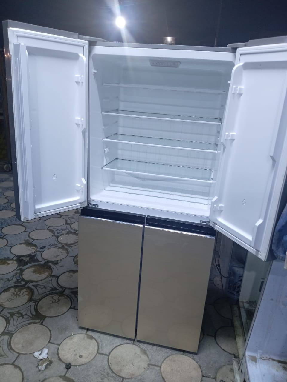 سلام عليكم عيني عندي ثلاجه للبيع السعر 300 نضيفه ثلاج وتبريد خير من الله العنوان حي اور


**إذا كنت صاحب هذا الإعلان وتريد حذفه لأي سبب، رجاءا أرسل رسالة إلى الدعم الفني**