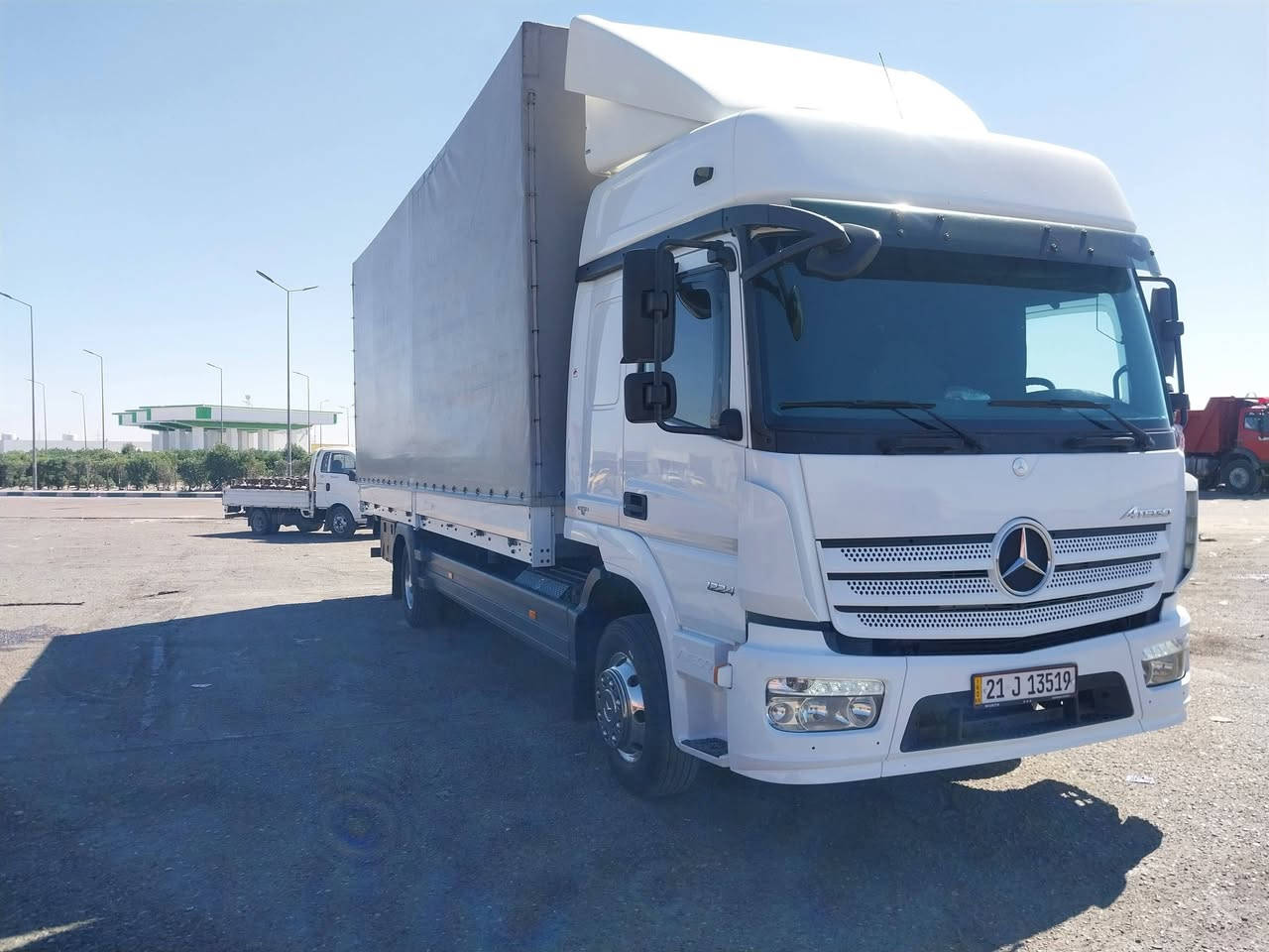 أللهم صل على محمد وال محمد
اتيكو وحش للبيع فقط دبل قماره دبل مناميه فوول مواصفات موديل ٢٠١٥ حجم ١٢٢٤ كير عادي ٦ نمر سياره جديده 
ماشيه ٦٠٠كم
سبرنك امامي 
جوبلس خلفي 
تخم تاير 
ويلات كروم
قفل اكسل 
هاف طكتين 
تحجيره
جام كهرباء 
تبريد بلادي 
صوبه
سنتر لوك 
كامره امامي خلفي
تانكيات كاز ٤٠٠ لتر
صناديك عدد ٢
طول البدي ٧٣٠سم 
الشراي يخابر مكان السياره بغداد الزعفرانيه 
*********** / ***********
