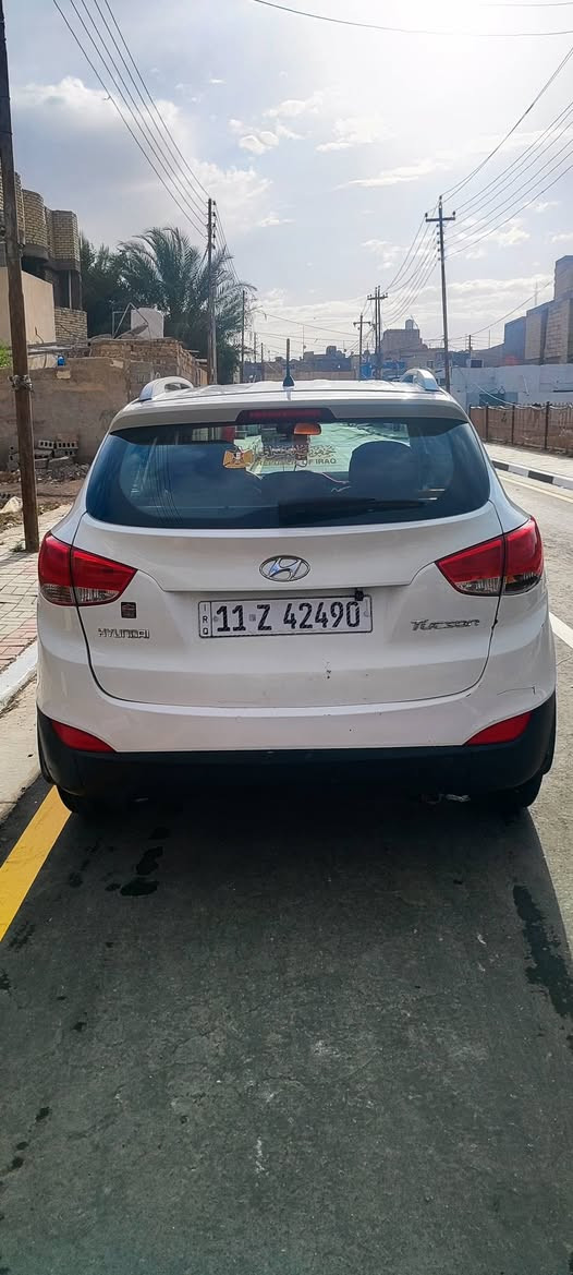 السلام عليكم توسان خليجي 2014للبيع نضيفه بوضع شركه
مكفوله كفاله عامه بيه بس بارد شبر يم قبق البنزين وحافه الكنر جوه الرقم المكينه والكير مكفولات السياره نضيفه خير من الله مال جناي محرك 2000 دوش مواصفات
تحكم كامره شاشه رقم السياره بغداد نكليزي باسمي تحويل مباشر ثاني يوم 
السياره مكانها كربلاء السونار ايظآ موجود
السعر 158 ورقه رقم الهاتف ***********
ملاحظه ما متواجد على الفيس
