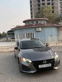 نيسان التيما2023 SR رقم سليماني  ماشي٥٣ مايل  مواصفات  سلايت  شاشة كبي...