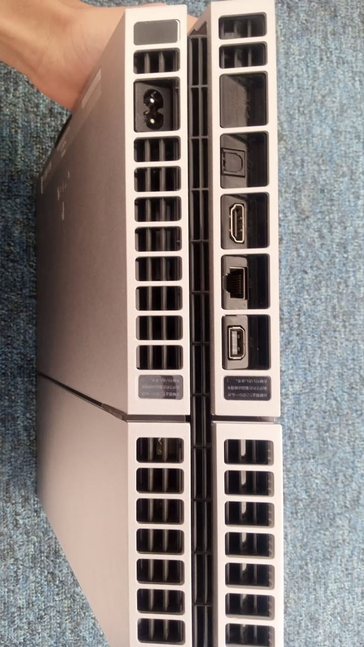 بلي فور فات مهكر نضام 9معٍ عشر العاب ويدتين وايرات كامل ملحقات سعر 350موبايل ***********
ناصريه مدينة البكر
