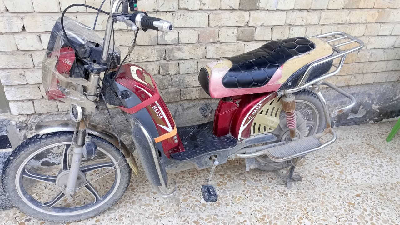 السلام عليكم دراجة للبيع 
موضح بلصورة رايده ب٢٠٠ الف للاستفسار راسلني


**إذا كنت صاحب هذا الإعلان وتريد حذفه لأي سبب، رجاءا أرسل رسالة إلى الدعم الفني**