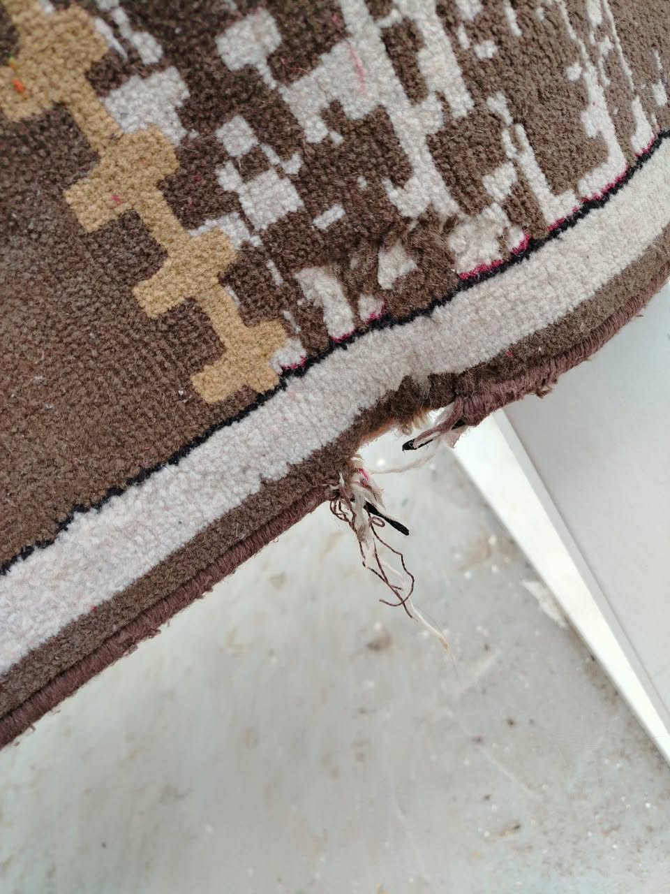 السلام عليكم
للييع زوليه ٣  × ٤ نظيفه مابيها اي شي فقط هذا العيب واضح بالصوره رايديها ب٥٠
مكاني ابو غريب


**إذا كنت صاحب هذا الإعلان وتريد حذفه لأي سبب، رجاءا أرسل رسالة إلى الدعم الفني**