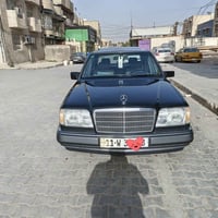 السلام وعليكم دب للبيع موديل ١٩٩٣ لون اسود فول مواصفات اربعة جام كهربا...