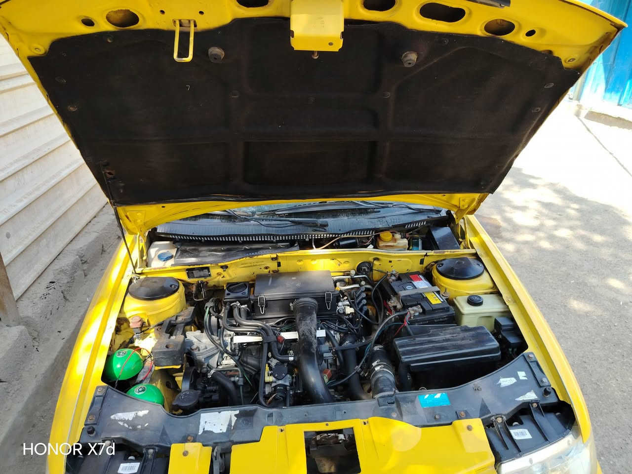 السلام عليكم سمند 2009 سياره على وضع الشركه بيهه فقط هلالين خلفيه معمرات تعمير حلو سياره كفاله عامه كير مكينه صدر تبريد كله جديد تخم تاير بيهه سويجين مال شركه ريموند بلادي مدوشمه جديد هيئه وغرامات مصفره تحويل ثاني يوم مكاني بغداد العبيدي السعر 36وبيهه مجال قليل حك الجيه ***********
