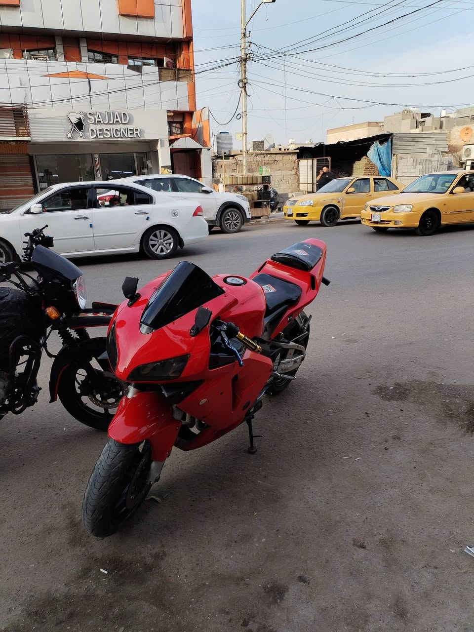 سلام عليكم
بطح هوندا rr600 مديل6 اوراق دراجه بيه فقط تصعد حماوه رايده مراوس شعندك نزل


**إذا كنت صاحب هذا الإعلان وتريد حذفه لأي سبب، رجاءا أرسل رسالة إلى الدعم الفني**