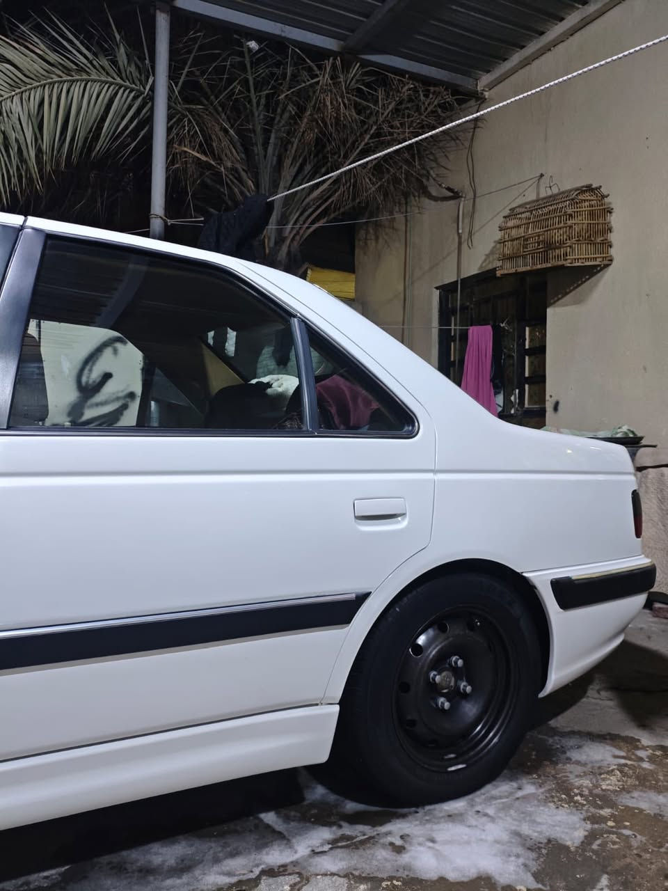 السلام عليكم بيجو بارص مديل 24. حره السياره بأسمي  ماشيه 43 الف  السياره جاهزه من كلشي  السياره مكفوله  مكان السياره البصره  السعر 82 وبيها مجال  
***********
