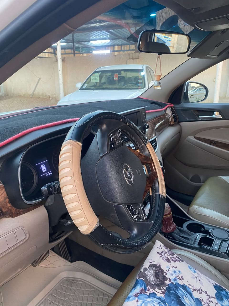 2019 مكفولة عدا بارد اصبعين بباب السايق

0781 752 3222
ابو محمد
