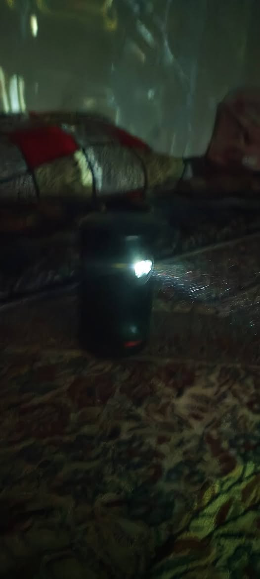 للبيع سعر 150.   ليزر شحن   ***********. دقا عاليه وزن ثقيل صوت نقي
