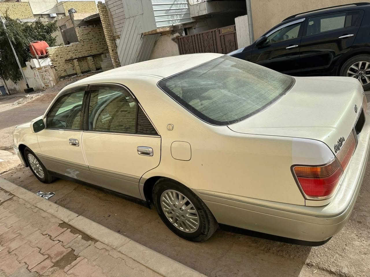 سلام عليكم ملكه جنون كصه جنطه سياره نضيف تبريد كهربائيات كله شغال مكينه اوكير نضيفات مكان السياره بغداد حي اور السعر ٣٠اوبيه مجال الشراي يتصل ***********
