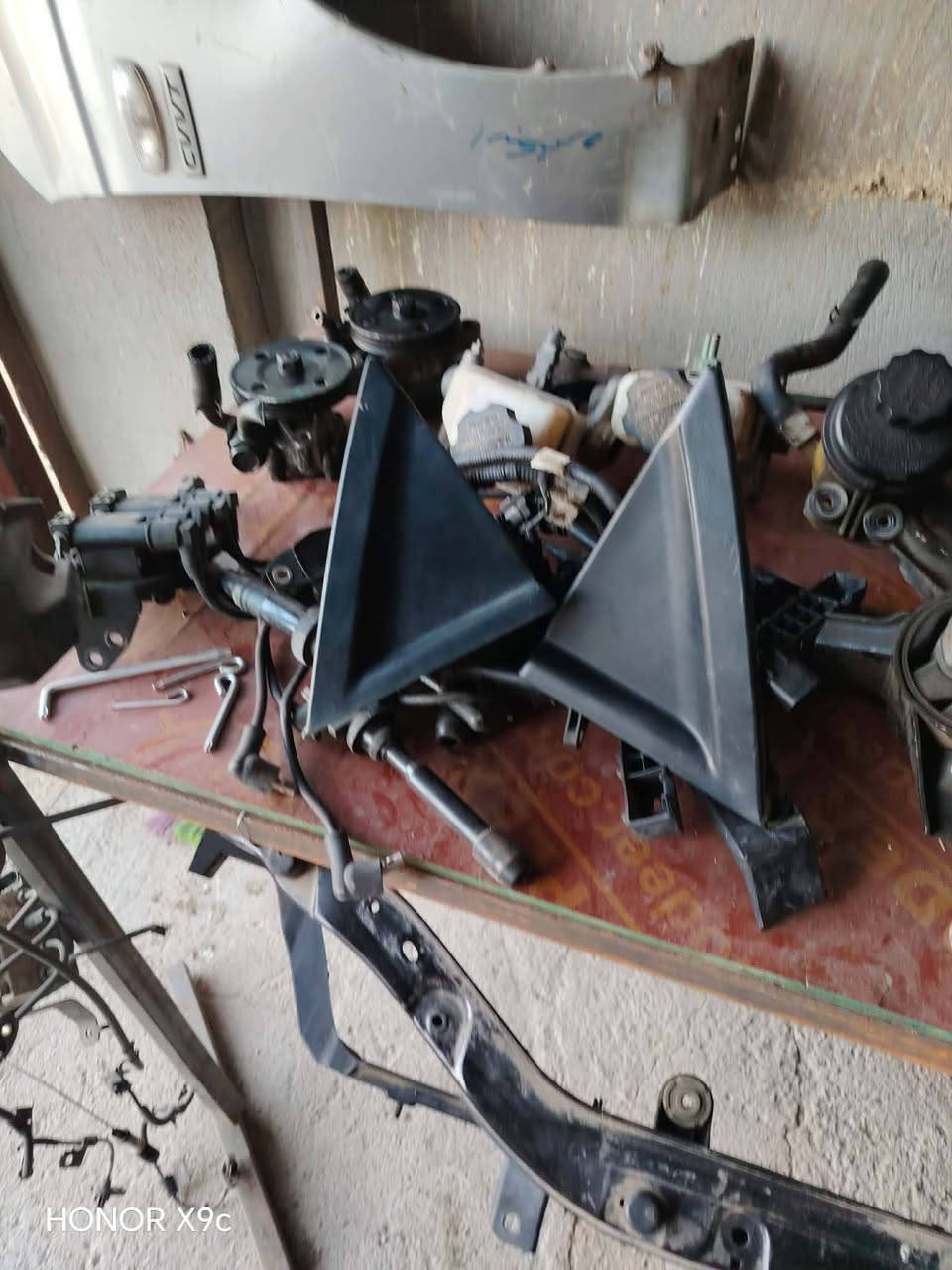 سلام عليكم اخوان قطع غيار تفصيخ متوفر كفت غراض سبكترا سيراتو عنوان حله نادر مقابيل معمل ثلج ***********  واتساب
