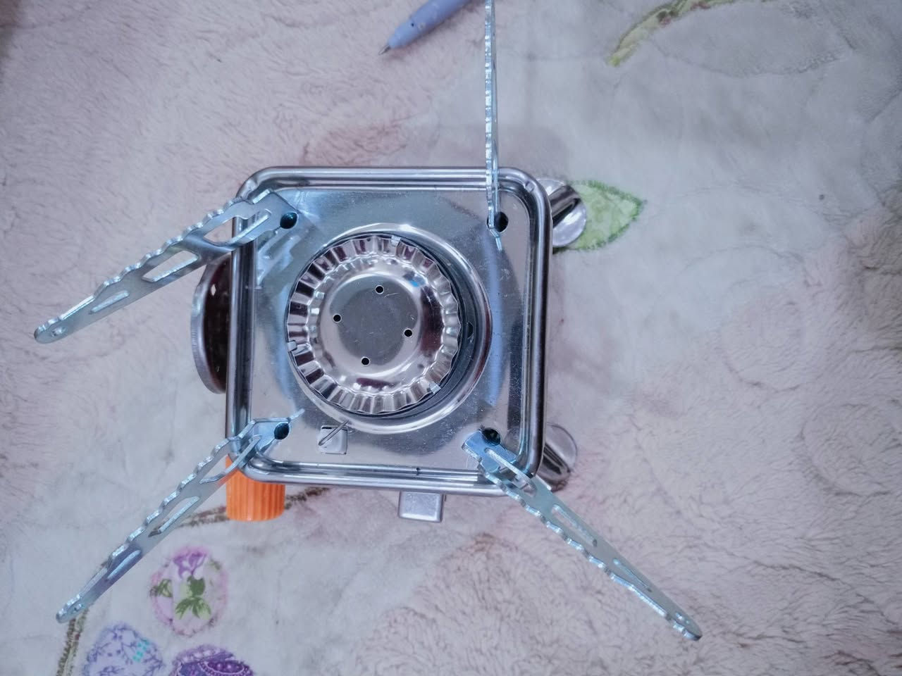 السلام عليكم طباخ سعره 5 الف دوشك نفخ 10 الف سليبر سعرة 8 الف عده سعره 10 الف 
توصيل 3 الف 
***********
