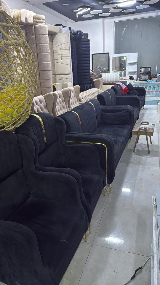 التواصل واتساب
***********
