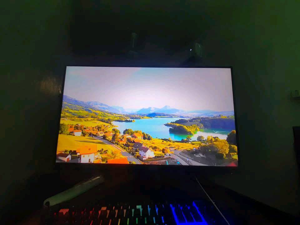 السلام عليكم
تجميعه كامله

R5 3600 معالج

 b450m بورد

Rtx 3060 12G كارت مبدل معجون حراري 

Ram 2x8 16G 3200 رامات

 deepcol مبرد غازي

Hdd 1t هارد

ssb 128G هارد

ATX 650w  بور سبلاي

==============================
شاشه ASUS مع الكارتونه مالتهه وملحقاتهه 
ASUS TUF VG279QM1A  
تدعم display port + hdmi 2.1
280 hz
حجم 27
Full HD
نوع  Fast ips
زمن الاستجابه 1ms
ممتازه جدا للالعاب
======================
ups  اونلاين من شركه apc

=====================
سعر الشاشه : 300
سعر التجميعه : 800
سعر اليو بي اس : 70
+
ماكو توصيل تجي تفحصهه
وبدون ترجيع
الموقع: بغداد