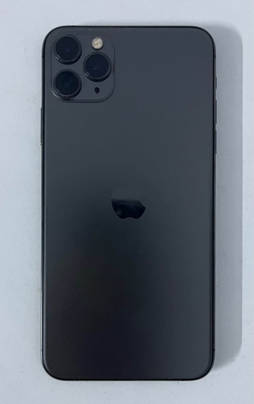 11 برو ماكس

نضيف جدا مثل ماموضح بلصور مامفتوح

بطارية 77

مساحة256

بي خلل بسيط جدا بلكاميرا

السعر 399
***********

@ادمن Singapore
